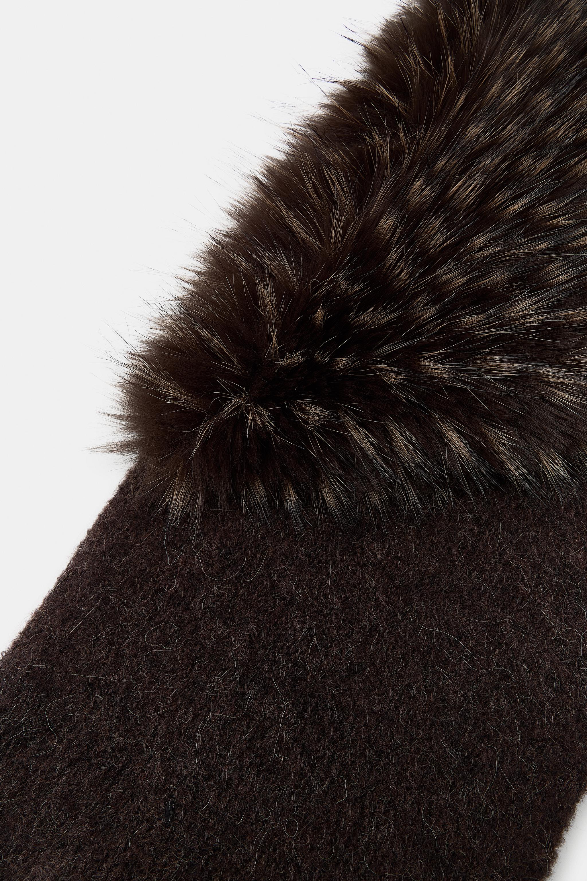 FAUX FUR EFFECT KNIT SCARF